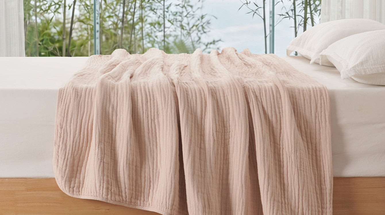 use phf cotton bamboo blanet in bed