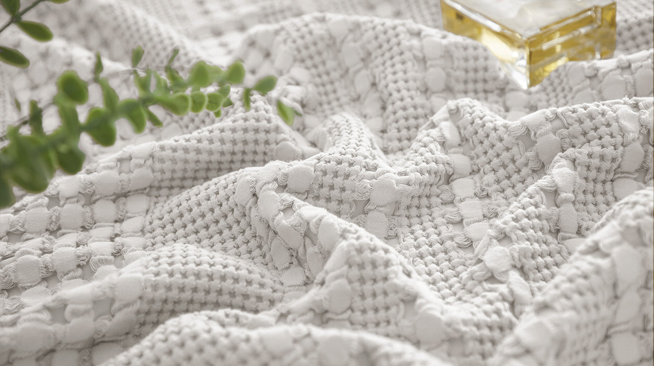 Waffle-Weave Blanket Style Details