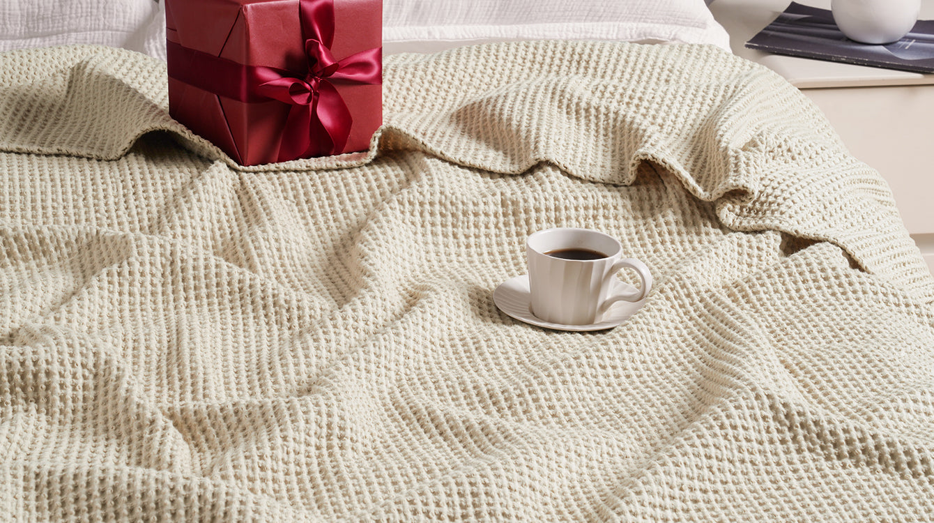 Pure Cotton Waffle Blanket — An Excellent Choice for Gifting