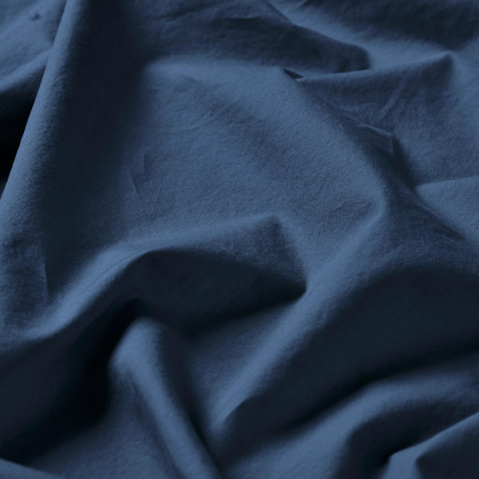 color_navy blue